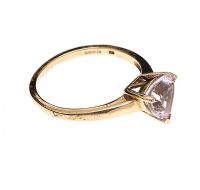 9CT GOLD KUNZITE RING at Ross's Online Art Auctions