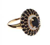 9CT GOLD BLACK STONE CLUSTER RING at Ross's Online Art Auctions