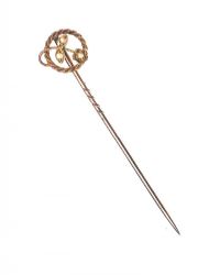 15CT GOLD SEED PEARL TIE PIN at Ross's Online Art Auctions