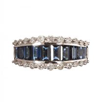18CT GOLD DIAMOND AND SAPPHIRE RING at Ross's Online Art Auctions