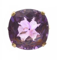 18CT GOLD AMETHYST RING at Ross's Online Art Auctions