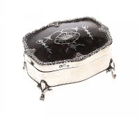 STERLING SILVER AND TORTOISESHELL TRINKET BOX at Ross's Online Art Auctions