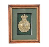 MILITARY BRASS BADGE at Ross's Online Art Auctions