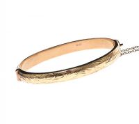 ENGRAVED 9CT GOLD HINGED BANGLE at Ross's Online Art Auctions
