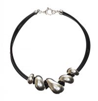 STERLING SILVER AND LEATHER COLLAR at Ross's Online Art Auctions