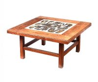 VINTAGE ROSEWOOD COFFEE TABLE at Ross's Online Art Auctions