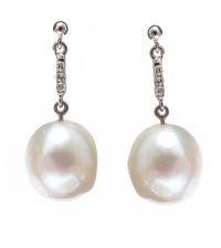 18CT WHITE GOLD SOUTH SEA PEARL AND DIAMOND EARRINGS at Ross's Online Art Auctions