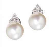 18CT WHITE GOLD DIAMOND AND SOUTH SEA PEARL EARRINGS at Ross's Online Art Auctions