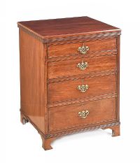 GEORGIAN MAHOGANY FOUR DRAWER CHEST at Ross's Online Art Auctions