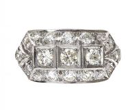 PLATINUM DIAMOND RING IN THE STYLE OF ART DECO at Ross's Online Art Auctions