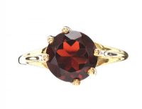 9CT GOLD RED STONE RING at Ross's Online Art Auctions