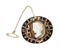 MOURNING ONYX CAMEO BROOCH at Ross's Online Art Auctions