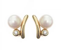9CT GOLD PEARL AND DIAMOND EARRINGS at Ross's Online Art Auctions