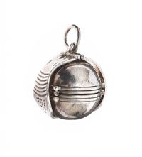 STERLING SILVER ORB PENDANT at Ross's Online Art Auctions