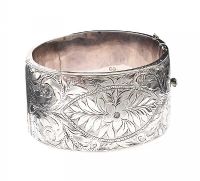 STERLING SILVER CUFF BANGLE at Ross's Online Art Auctions