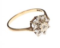 9CT GOLD DIAMOND CLUSTER RING at Ross's Online Art Auctions