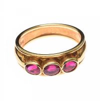 18CT GOLD THREE STONE RUBY RING at Ross's Online Art Auctions