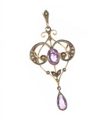 9CT GOLD AMETHYST AND SEED PEARL PENDANT/BROOCH at Ross's Online Art Auctions