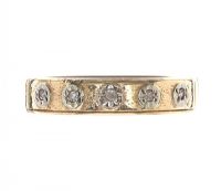 9CT GOLD DIAMOND FIVE STONE RING at Ross's Online Art Auctions