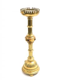 VICTORIAN BRASS CANDLE HOLDER at Ross's Online Art Auctions