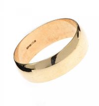 9CT GOLD GENT'S BAND at Ross's Online Art Auctions