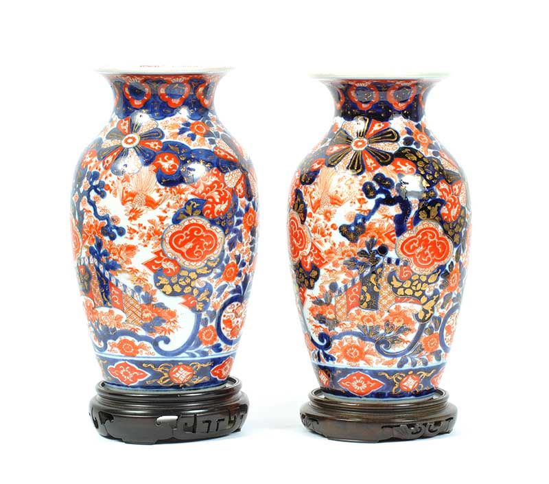 PAIR OF JAPANESE IMARI VASES ON STANDS at Ross's Online Art Auctions