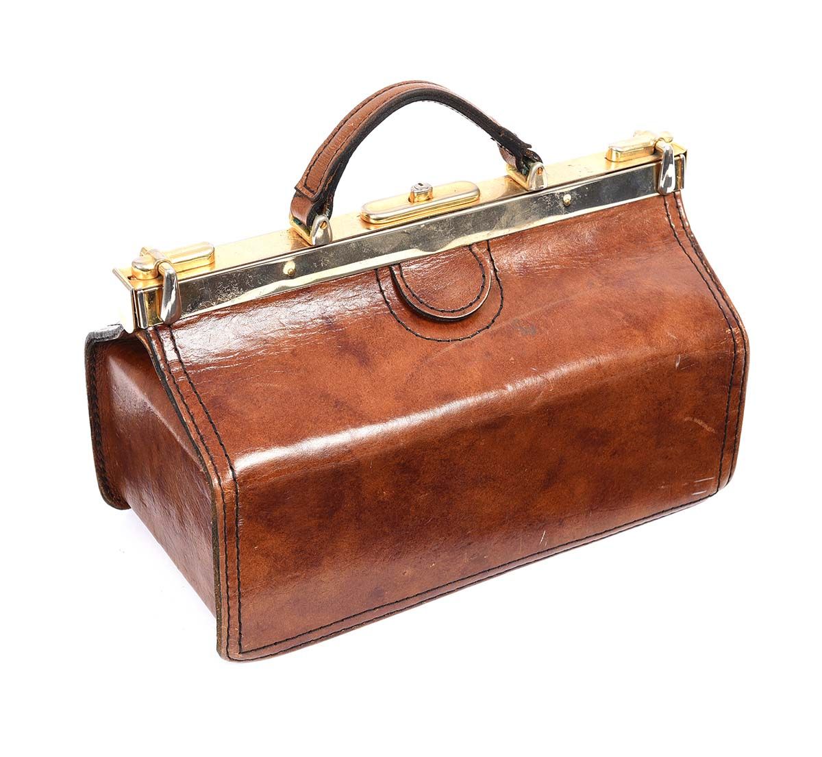 VINTAGE TAN LEATHER HANDBAG WITH GOLD-TONE HARDWARE at Ross's Online Art Auctions