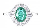 18CT WHITE GOLD EMERALD & DIAMOND CLUSTER RING at Ross's Online Art Auctions