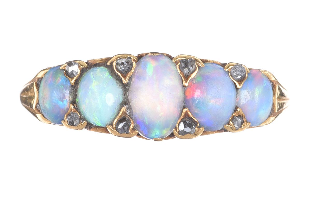GOLD OPAL RING at Ross's Online Art Auctions
