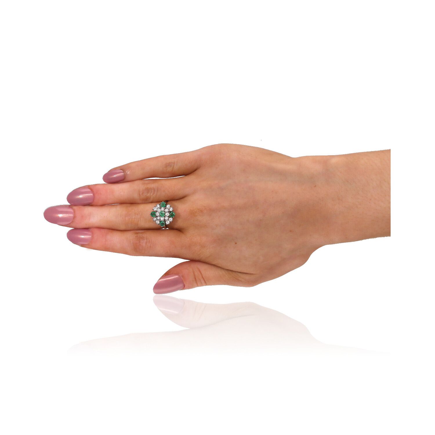 WHITE METAL EMERALD & DIAMOND RING at Ross's Online Art Auctions