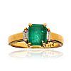 18CT GOLD EMERALD & DIAMOND RING at Ross's Online Art Auctions